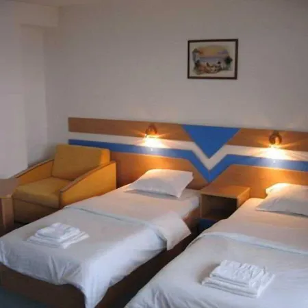 Saint George - Old 3*