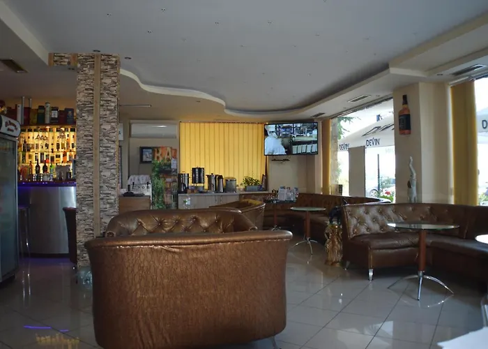 Saint George - Old Гостьовий будинок 3*